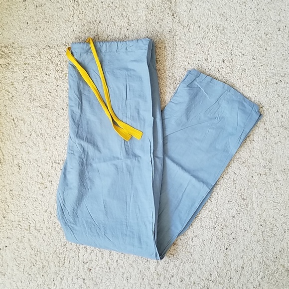 Seafoam green scrubs top and pants set - Picture 3 of 3